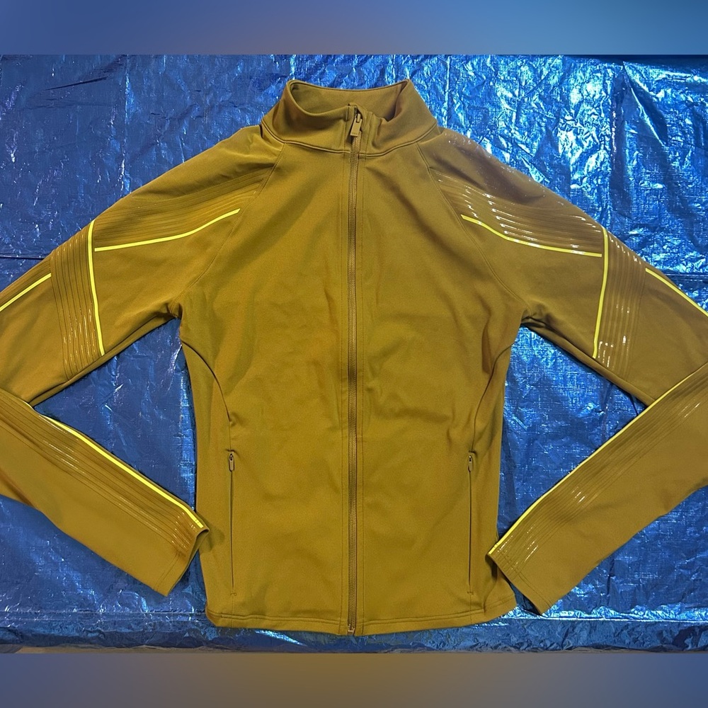 VSX/Victoria Secret
VSX Elevate Refined Contours Jacket